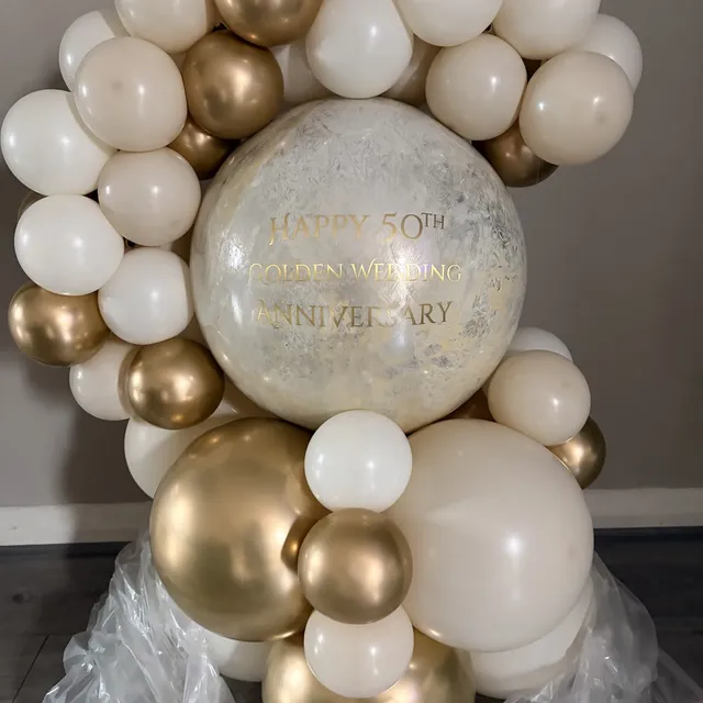 Balloon Hugs